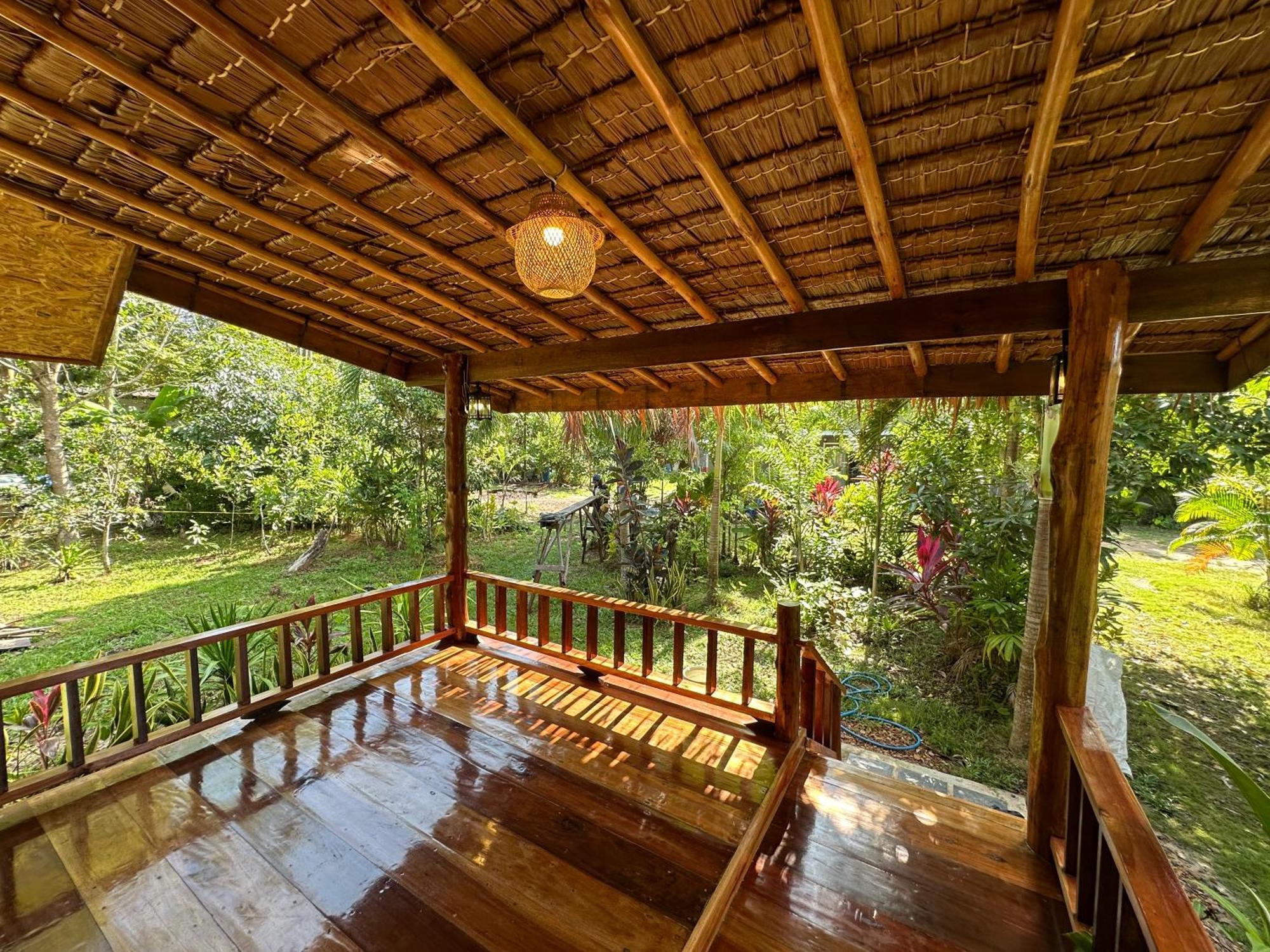 Koh Jum Bungalow & Hostel Exterior foto